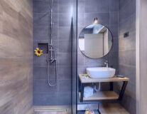 bathroom, sink, plumbing fixture, mirror, shower, tap, bathtub, design, countertop, bathroom accessory, interior, toilet